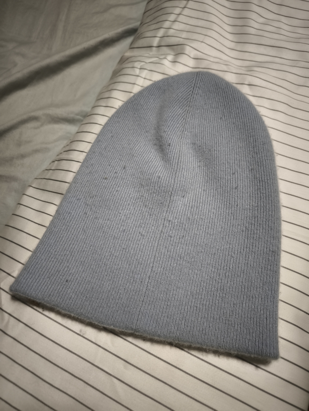 Vince Blue 100% Brushed Cashmere Beanie